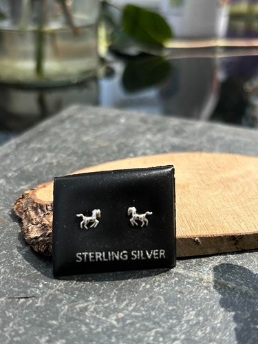 Sterling silver tiny - , horse